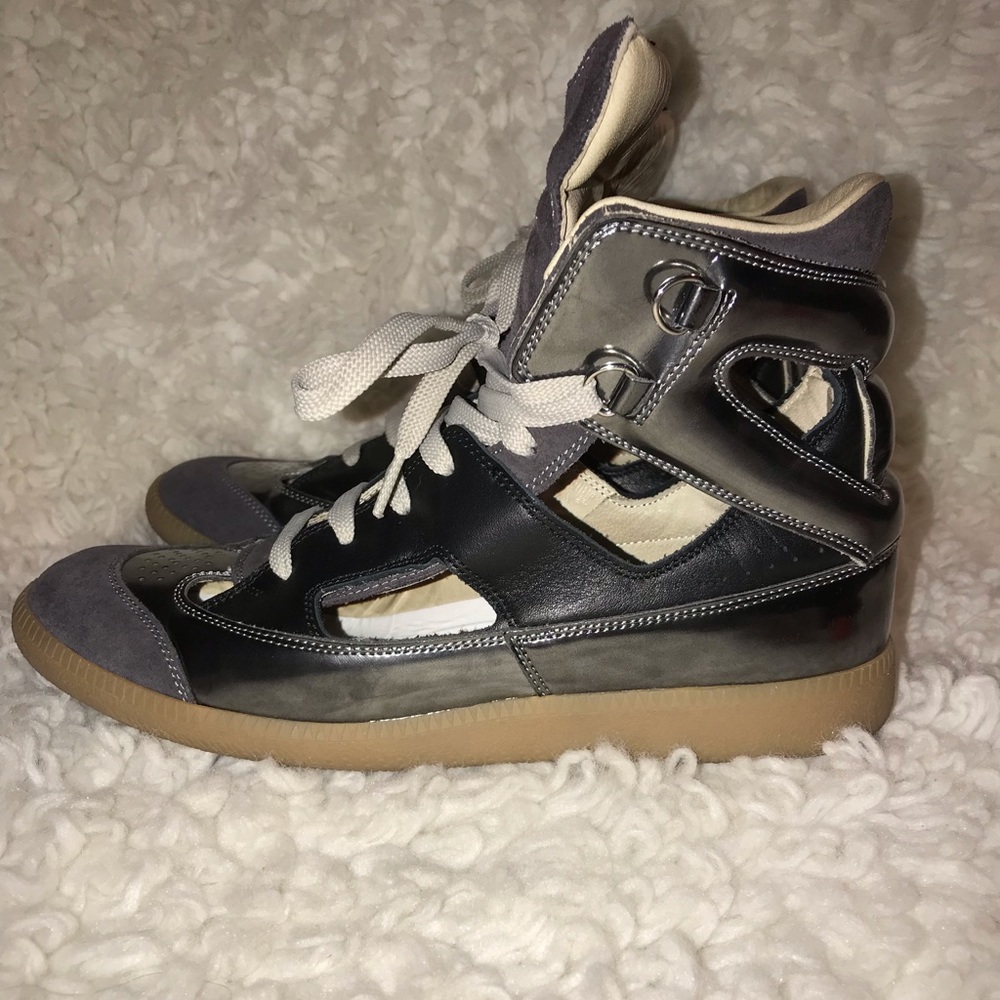 Mansion Martin Margiela cut out sneaker
